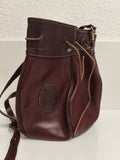 Sac seau Cartier bordeaux en cuir logo ovale, bandoulière, sac à main femme