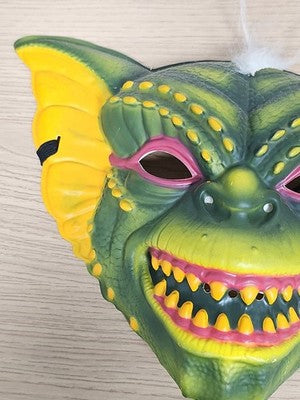 Masque Gremlins vintage ancien, visage vert jaune, film rétro années 80