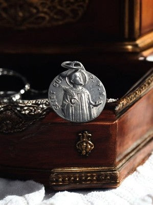 Médaille religieuse Saint Guy vintage métal ancien pendentif catholique