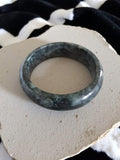 Bracelet jonc vintage en marbre ou onyx vert foncé ancien, bijou bangle élégant