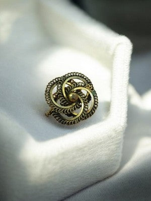 Broche ancienne rétro dorure sur métal motif nœud, bijou fantaisie vintage