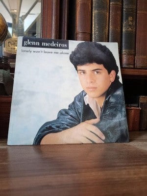 Vinyle 45 tours Glenn Medeiros vintage pochette originale "Lonely Won't Leave Me