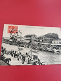 Carte postale ancienne oblitérée Palavas les Flots Les Joutes noir et blanc