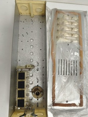 Platine interphone de rue Antenophone 4 boutons façade métal aspect brossé