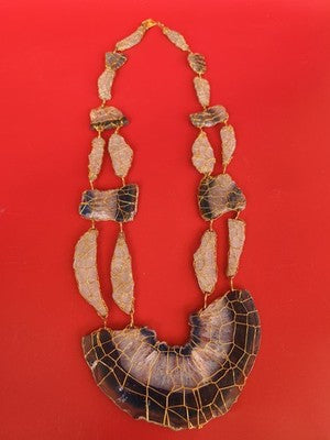 Vintage collier signé Danais en agates naturelles, très grand, monture dorée