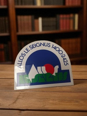 Autocollant ancien Le Seignus Allos ski rétro vintage déco montagne