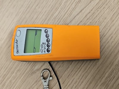 Détecteur CO2 Senseair alarm portatif écran LCD orange non testé
