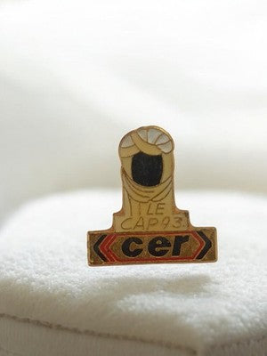 Pin's vintage CER Le Cap 93 ancien badge publicitaire rétro émaillé
