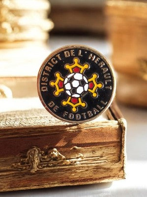 Pin's vintage District de l'Hérault football, badge émaillé, blason rond