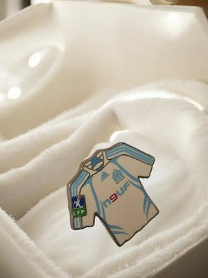 Pin's maillot OM vintage Adidas LFP badge ancien Olympique Marseille football