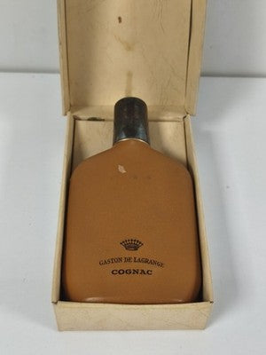 Ancienne bouteille Cognac Gaston de Lagrange vide avec boîte blasonnée