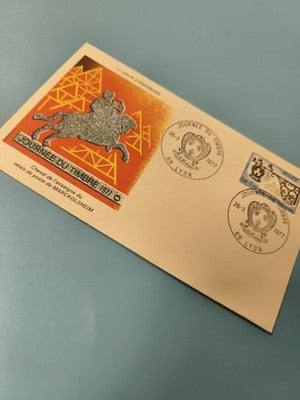 Enveloppe FDC Journée du Timbre 1977 chevalier Lyon timbre et cachet premier jou