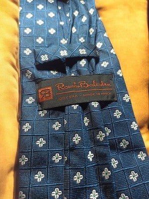 Cravate vintage Balertra en soie bleue à motif fleuri, élégance rétro homme