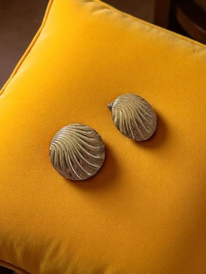 Boucles d’oreilles vintage clip coquillage doré ancien, bijoux fantaisie rétro