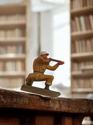 Figurine soldat ancien Starlux vintage, tirailleur à genou, rétro Sta