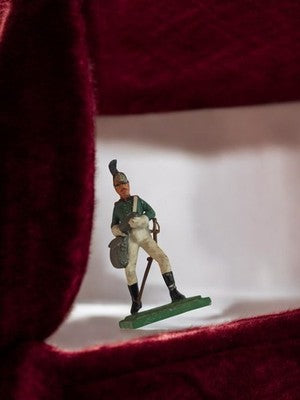 Figurine ancienne Kiralu soldat vert rétro, statuette vintage d'occasion