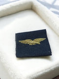 Écusson ancien Armée de l’air France, insigne brodé ailes dorées vintage