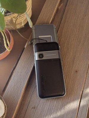 Téléphone Samsung SGH-F250 vintage rétro coulissant sans chargeur fonctionnel