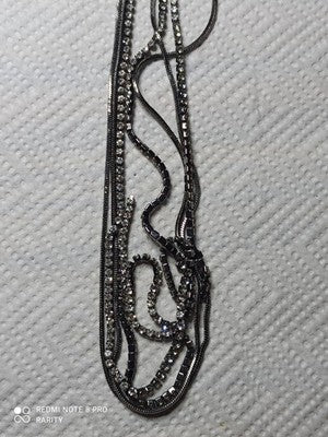 Collier vintage multi-rangs noir strass fantaisie, bijou rétro élégant
