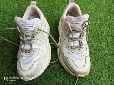 Sneakers The Kooples Paris beige blanc femme urbain chic taille 38