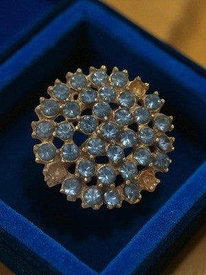 Broche vintage ronde dorée strass bleu rétro bijou fantaisie accessoire ancien