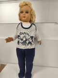 Poupée ancienne marque Ancienne, blonde, yeux bruns, tenue bleu marine