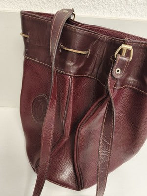 Sac seau Cartier bordeaux en cuir logo ovale, bandoulière, sac à main femme