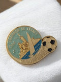 Pin's vintage OM Champion de France 1989-1990 badge rétro football Marseille
