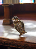 Broche pingouin vintage plaquée or, strass brillant, bijou ancien élégant