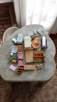 Ensemble mobilier maison poupée Sylvanian Families vintage accessoires déco