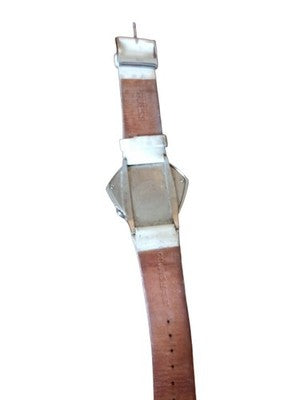 Montre Guess vintage quartz cadran rose édition limitée, bracelet cuir blanc