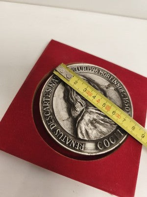 Médaille René Descartes portrait relief finition argentée Cogito décoratif