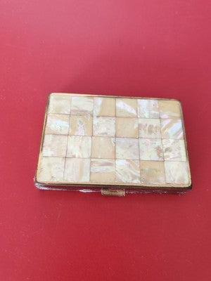 Poudrier vintage en nacre, années 50, accessoire ancien rétro collection