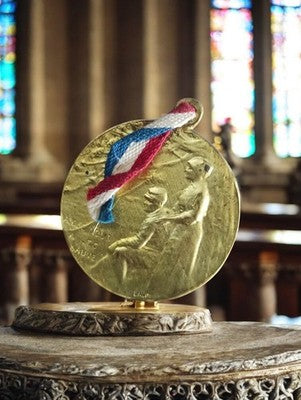 Médaille Troisième République France dorée ruban tricolore ancienne rare