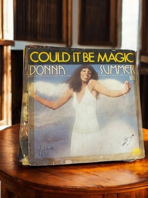 Vinyle 45 tours Donna Summer Could It Be Magic vintage rétro, pochette usée