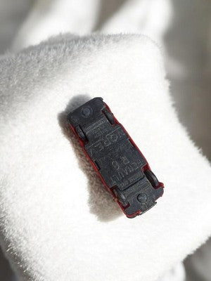 Véhicule miniature Norev Renault R8 rouge ancien rétro vintage rare