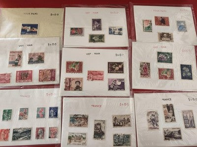 Lot anciens timbres vintage France Vietnam Canada divers pays philatélie collect