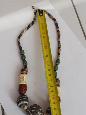 Collier vintage ethnique bois et os, perles artisanales rétro ancien