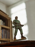 Figurine soldat vintage Starlux, statuette rétro ancienne d'occasion armée