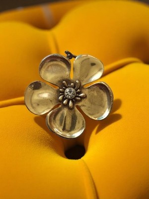 Pendentif fleur vintage Ikita, bijou ancien doré, cristaux, style rétro