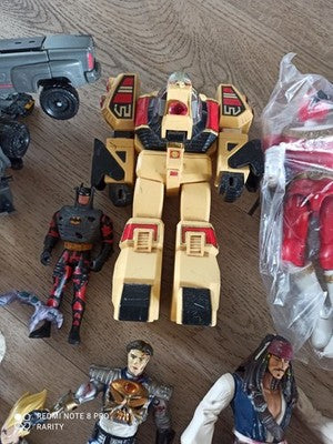 Lot 25 figurines vintage super-héros Sentai Power Rangers DBZ Batman