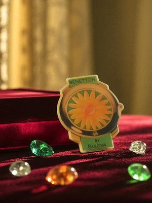 Pin's montre publicitaire Benetton Bulova vintage édition limitée