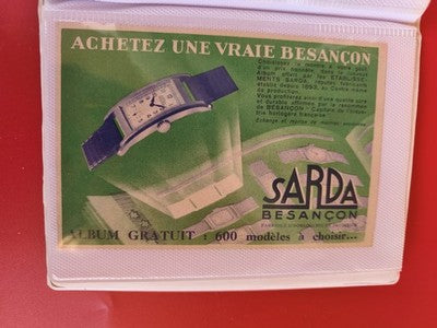 Ancien papier publicitaire montre SARDA Besançon vintage vert, montre rectangula