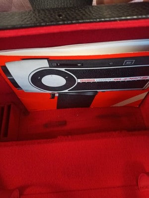 Caméra vintage Eumig Super 8 avec étui rétro Autriche ancien