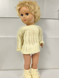 Poupée Ratti ancienne Made in Italy cheveux blonds pull tricot crème yeux bleus