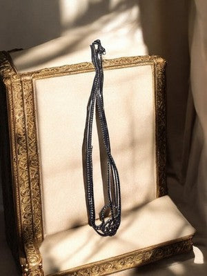 Collier vintage multi-rangs noir strass fantaisie, bijou rétro élégant