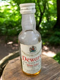 Mignonette Dewar's Whisky White Label vintage 50ml bouteille ancienne étiquette