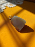 Pendentif vintage agate naturelle, tranche pierre précieuse, tons beige rosé