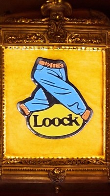 Pin's vintage Loock jeans bleu rétro années 80, badge émaillé look denim