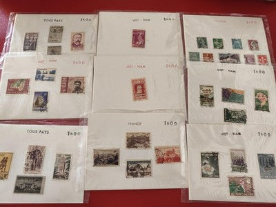 Lot ancien timbres collection vrac France Vietnam divers pays philatélie